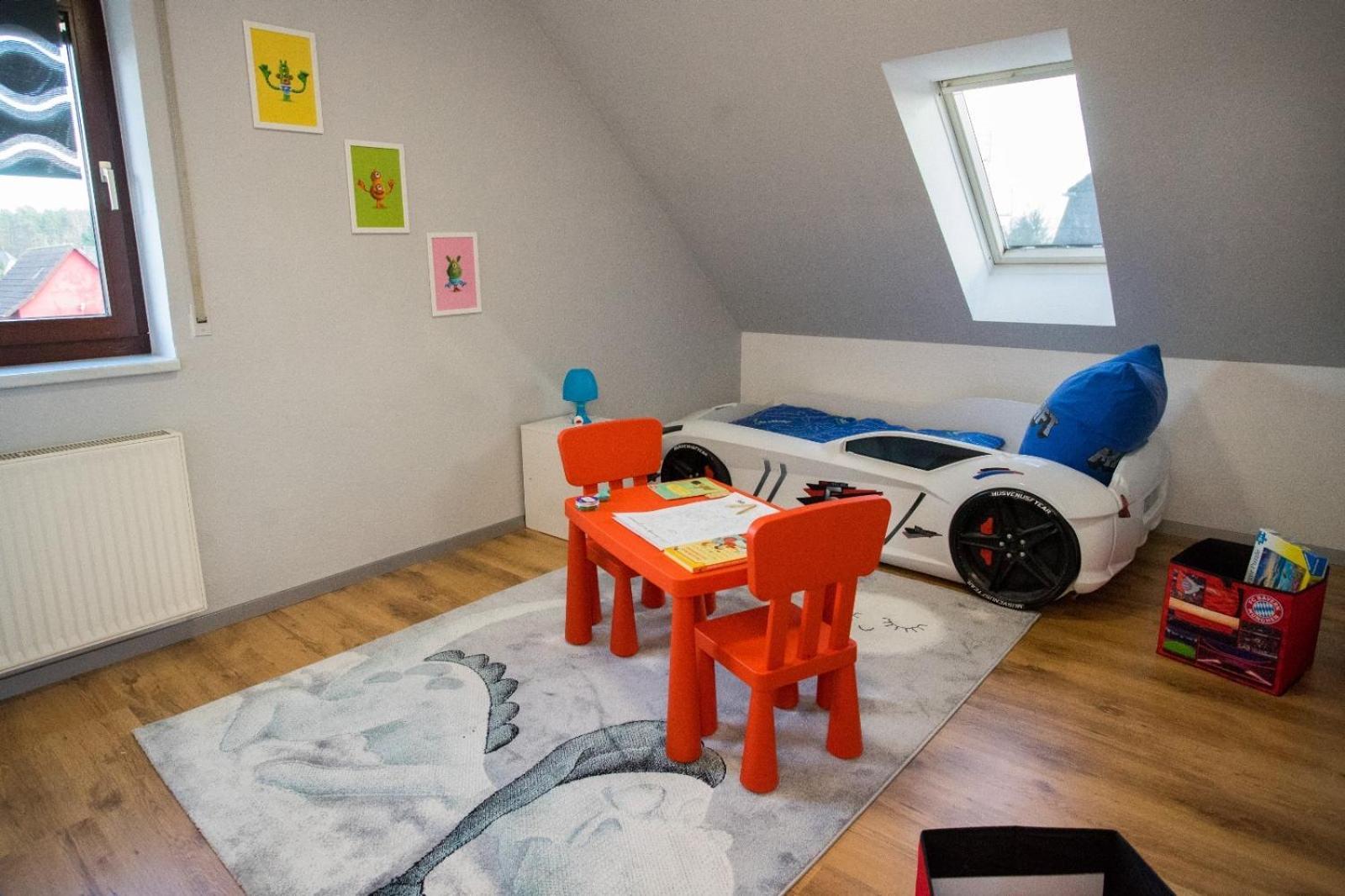 Zum Kaeutzchen 120Qm Ferienhaus 8 Personen 4 Schlafzimmer Nossentiner Huette Exterior photo