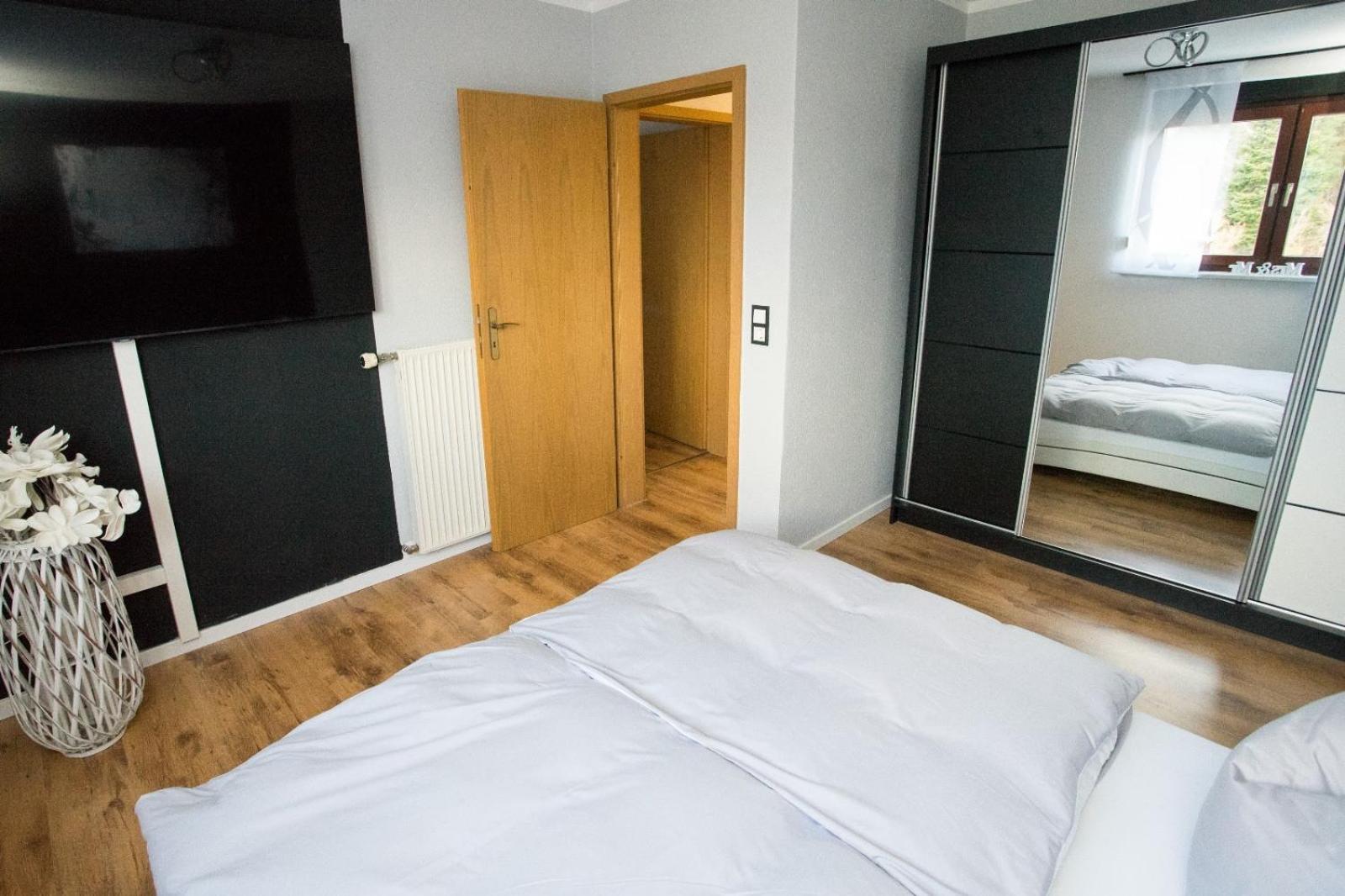 Zum Kaeutzchen 120Qm Ferienhaus 8 Personen 4 Schlafzimmer Nossentiner Huette Exterior photo