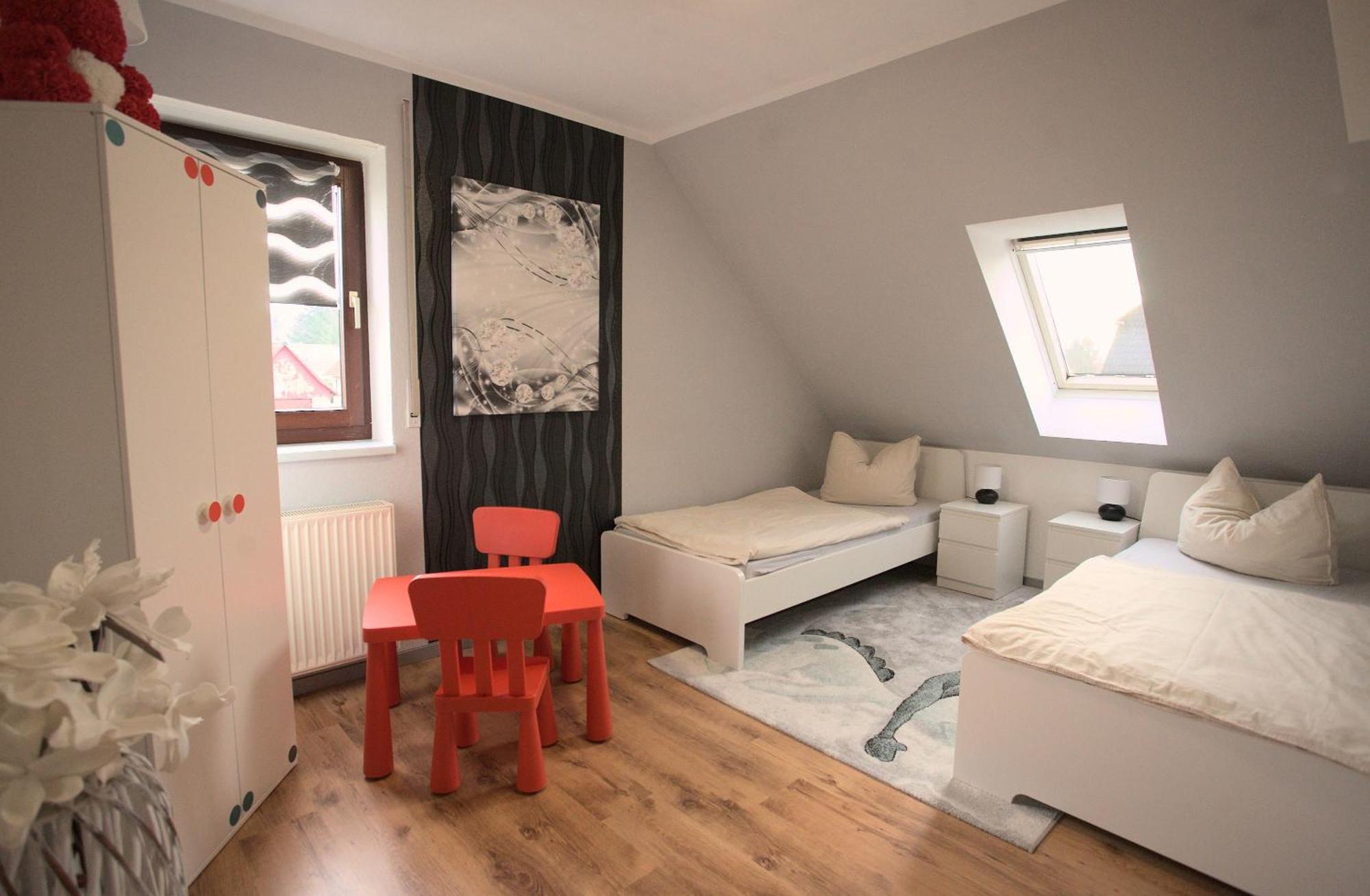 Zum Kaeutzchen 120Qm Ferienhaus 8 Personen 4 Schlafzimmer Nossentiner Huette Exterior photo